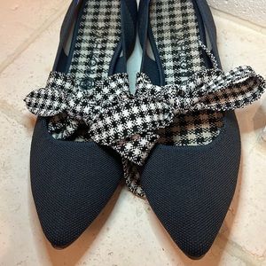 Rothy’s The Point Bow in Ink Gingham Size 10.5
